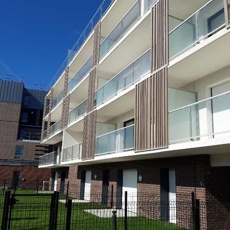Apartment, Airport, Secure Parking *
